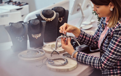 The Evolution of Jewelry Styles: From Vintage Elegance to Contemporary Chic